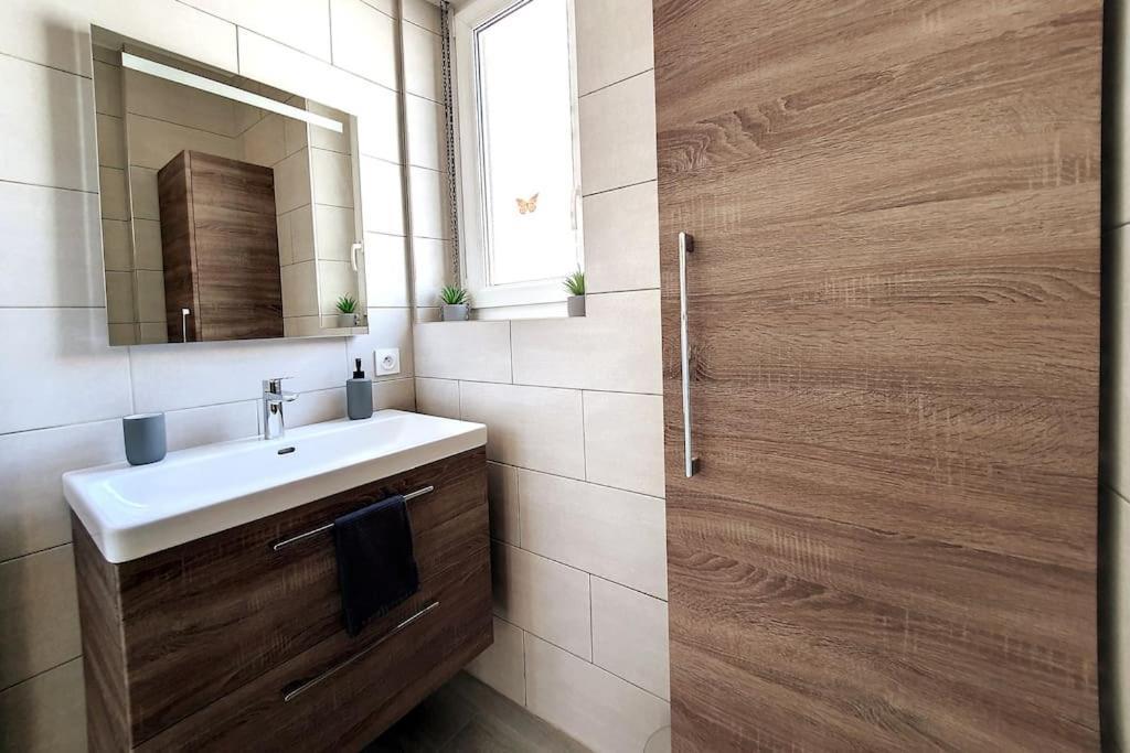 Chic - Proche Hypercentre - Renove - Lumineux Apartment Strasbourg Exterior foto